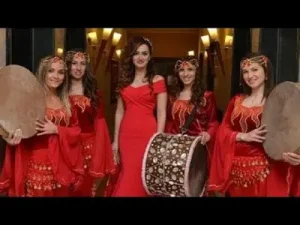Koma Govend Govenda Me Kürtçe Hızlı Hareketli Potpori Govend Halay Delilo Albüm Kapağı