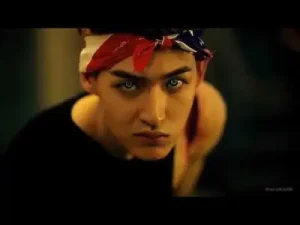 Kore Klip Gece Gölgenin Rahatına Bak Albüm Kapağı