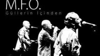 M.F.Ö. Güllerin İçinden