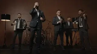Makedonsko Devojce Macedonian Song
