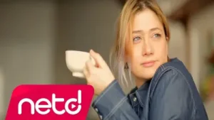 Mavi Aç Kapıyı Gir İçeri Albüm Kapağı