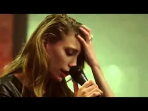Medcezir Serenay Sarıkaya İsyan HD Albüm Kapağı