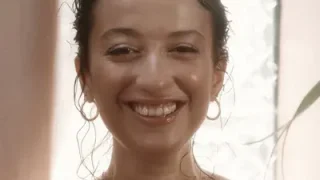 Melike Şahin Öpmem Lazım