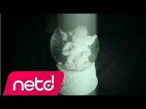 Melis Sökmen Hediyem Albüm Kapağı