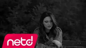 Melissa Usma Sarıl Bana Albüm Kapağı