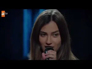 Meral Yalnızlık Senfonisi Albüm Kapağı