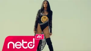 Merve Kazanç Adresler Karıştı Albüm Kapağı