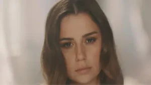 Merve Özbey Tebrikler Albüm Kapağı