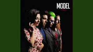 Mey Model Albüm Kapağı