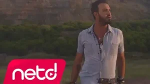 Münür Yıldız Parayla Saadet Olmaz Albüm Kapağı