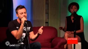 Murat Dalkılıç Yalan Dünya Akustikhane Sesini Aç Albüm Kapağı