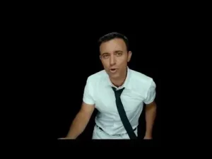 Mustafa Sandal Egoma Ters Düşüyorsun Albüm Kapağı