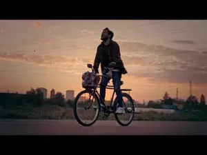 Mustafa Tek – Uç Ve Özgür Ol Albüm Kapağı