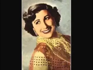 Müzeyyen Senar Sakın Geç Kalma