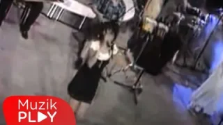 Nalan Tutmayın Beni
