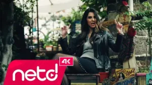 Naz Elibol Enkaz Albüm Kapağı