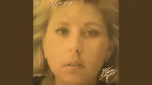 Nilüfer Bir Mevsim Arıyorum
