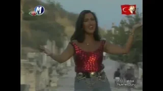 Nükhet Duru Neydi Neydi