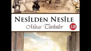 Nuran Yılmaz Kırmızı Gül Demet Demet