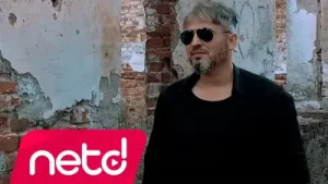 Ömer Çandır Tahta Bavul Albüm Kapağı