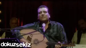 Ömer Danış Ağlıyorsun Albüm Kapağı