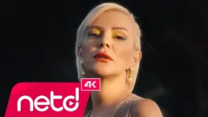 Ömür Gedik Yürek Haini Albüm Kapağı