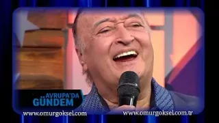 Ömür Göksel Smile