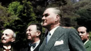 Onuncu Yıl Marşı Bedava Albüm Kapağı