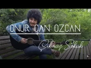 Onur Can Özcan Çıkmaz Sokak Albüm Kapağı