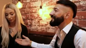Öyle Bir Bakışın Varki Albüm Kapağı