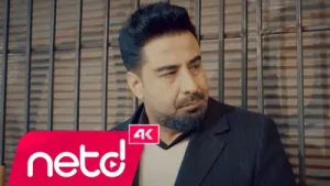 Ozan Deniz Yalan Dünya Albüm Kapağı