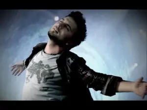 Ozan Doğulu Pare Pare (Feat. Tarkan) Albüm Kapağı