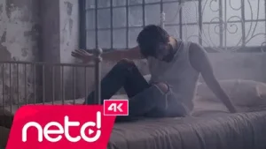 Özay Bir Gece Daha Albüm Kapağı