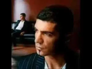 Özcan Deniz Ah O Gözlerin Albüm Kapağı