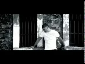 Özcan Deniz Nasip Değilmiş Albüm Kapağı