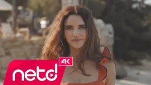 Özlem Ertuğ Kalk Gel Albüm Kapağı