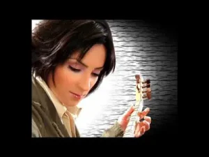 Özlem Özdil Güldüser Gülün Üstüne Albüm Kapağı