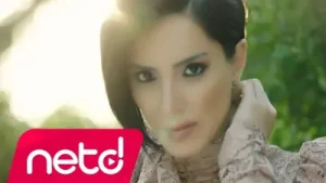 Özlem Özdil Tez Gel Albüm Kapağı