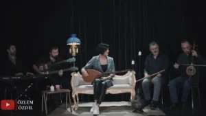 Özlem Özdil Yaralar Beni Albüm Kapağı