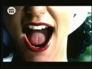 Özlem Tekin Laubali Albüm Kapağı
