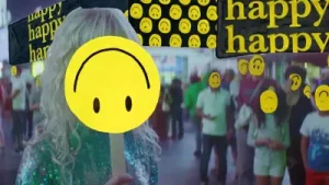 Paramore Fake Happy Albüm Kapağı