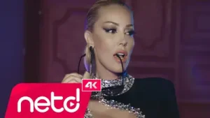 Petek Dinçöz Gül Belalıdır Albüm Kapağı
