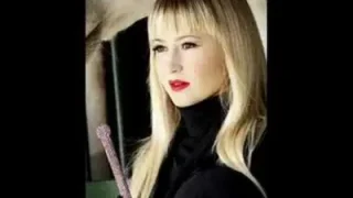 Pınar Aylin Ay Işığında
