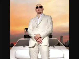 Pitbull Mujeres