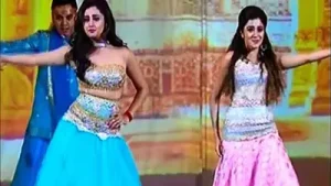Rashami Desai Tina Dutta Albüm Kapağı