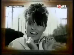 Reyhan Karaca Sevdik Sevdalandık Albüm Kapağı