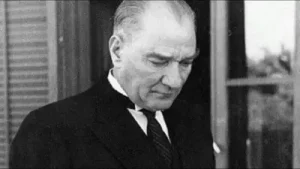 Saat 9.05 Geçe Atam Dolmabahçe’de Albüm Kapağı