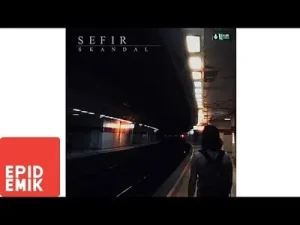 Sefir Skandal Albüm Kapağı