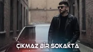 Semicenk – Çıkmaz Bir Sokak