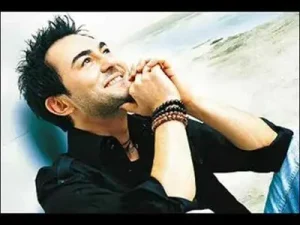 Serdar Ortaç Başıma Bela Albüm Kapağı